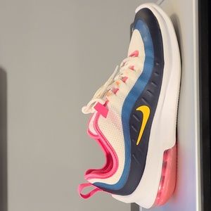 Nike Women's Aird Max Trainer